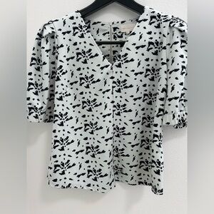 MELLODAY Black & White V-Neck Puff Sleeve Blouse